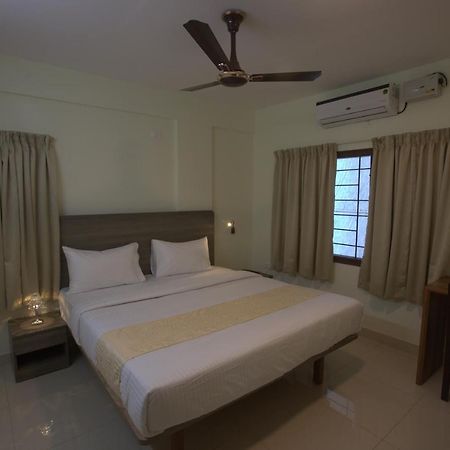 Elysian Grand Hotel Bangalore Dış mekan fotoğraf