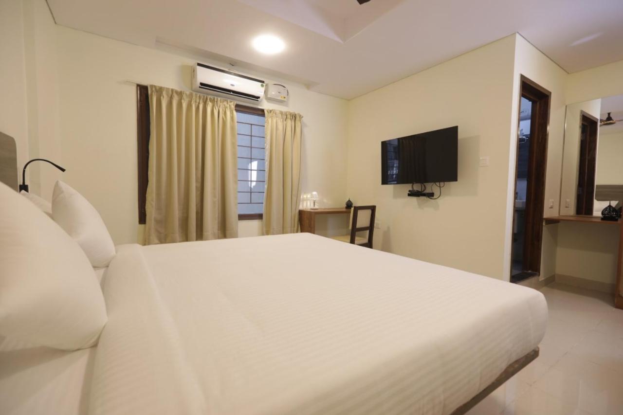 Elysian Grand Hotel Bangalore Dış mekan fotoğraf