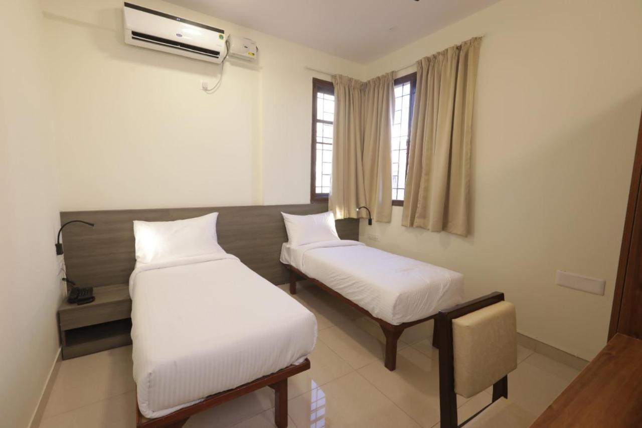 Elysian Grand Hotel Bangalore Dış mekan fotoğraf
