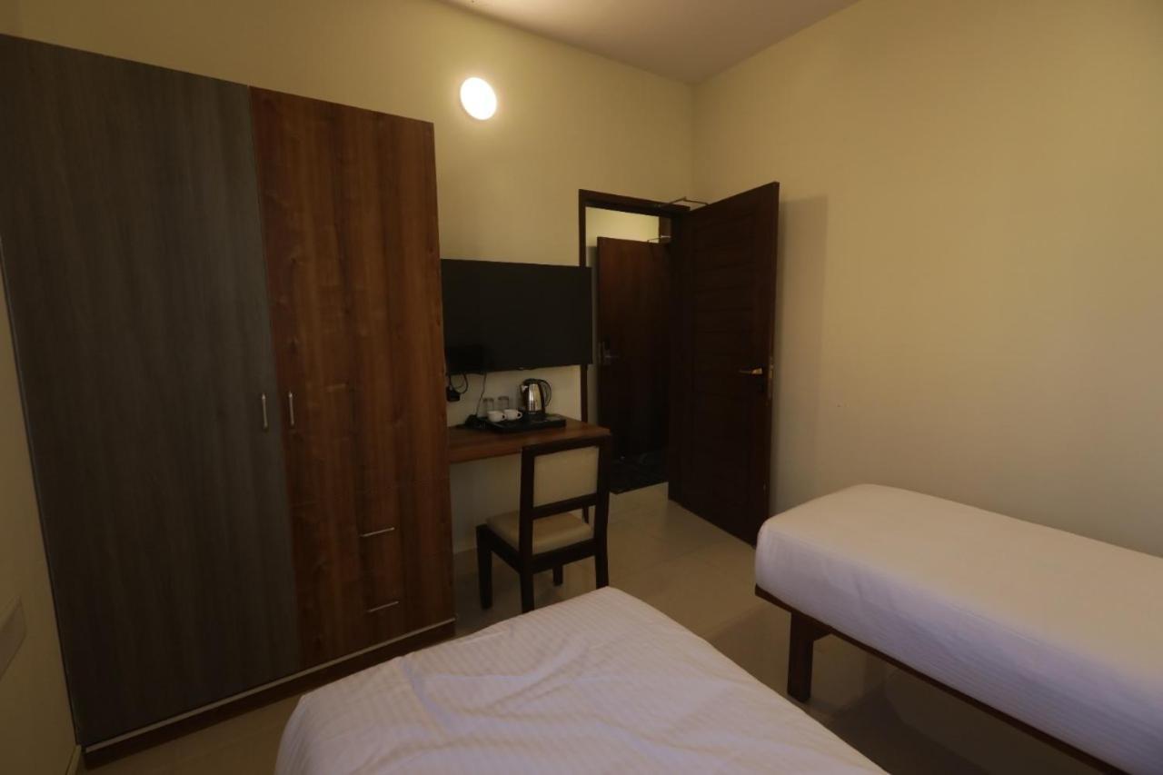 Elysian Grand Hotel Bangalore Dış mekan fotoğraf