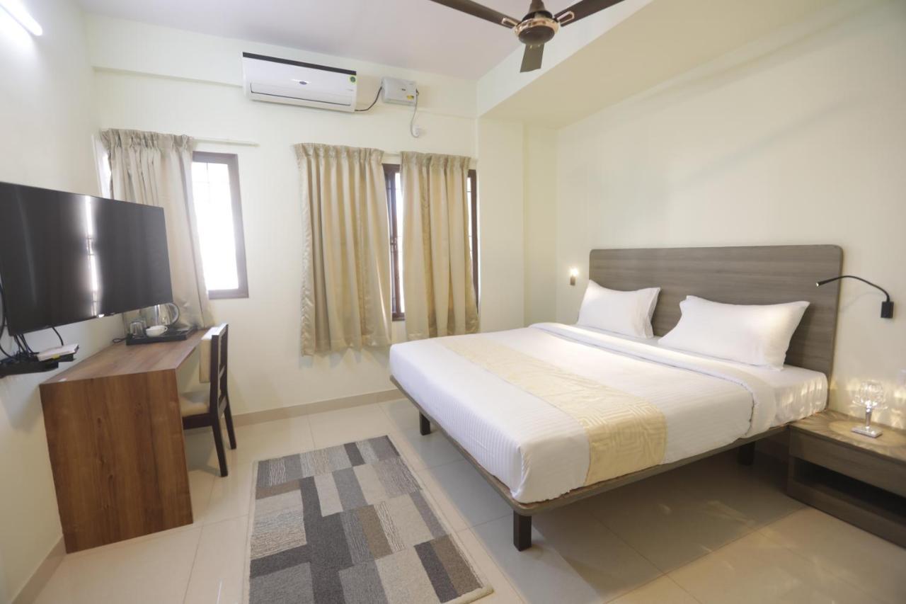 Elysian Grand Hotel Bangalore Dış mekan fotoğraf